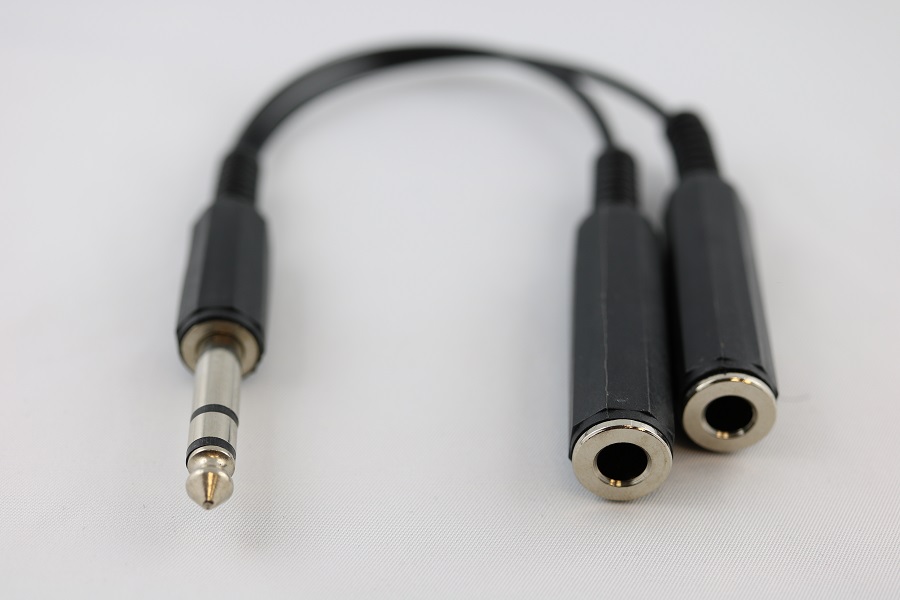 Y-cable, 1x stereo male 6.3mm to 2x female 6.3mm, 20cm long