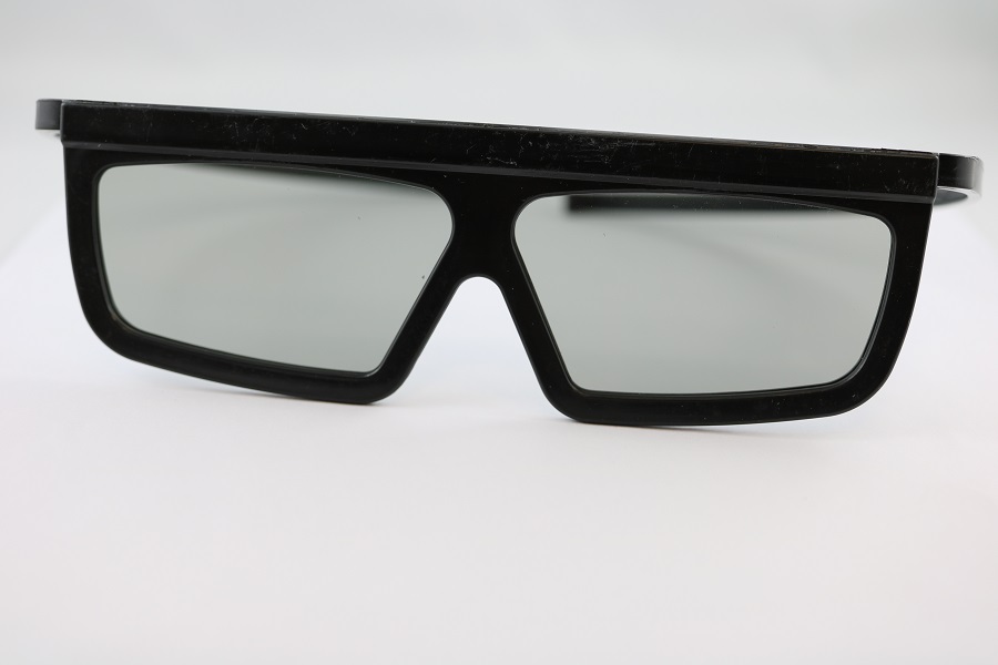 Polarization glasses